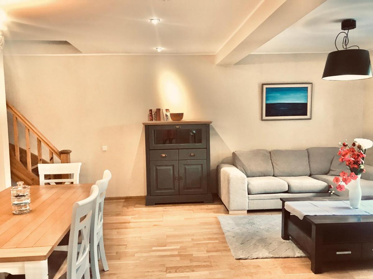 Cozy City Penthouse Apartment, Free Parking Tallinn Exterior photo